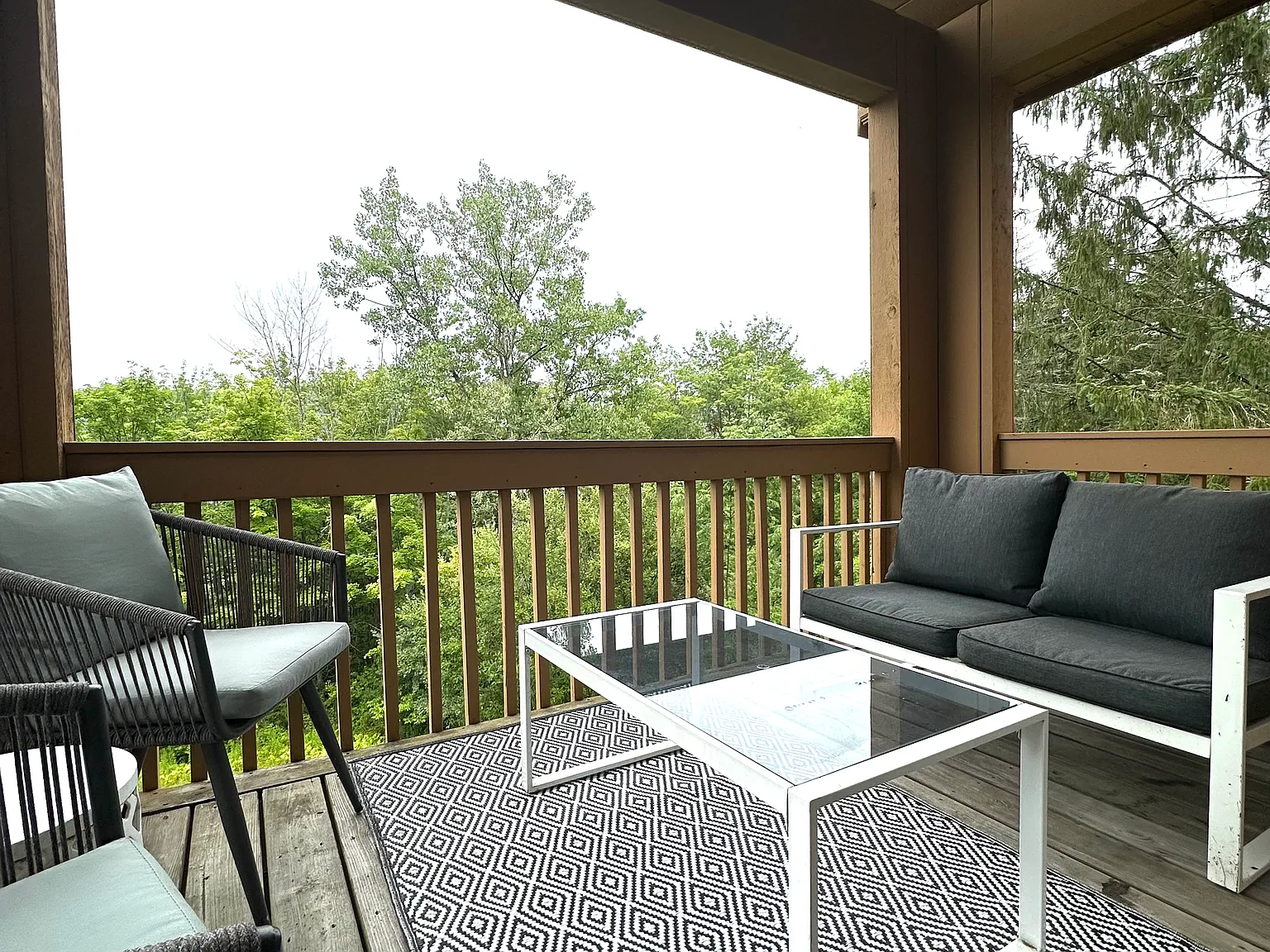 2 bed, 786 sqft, $2,200 — Photo 2