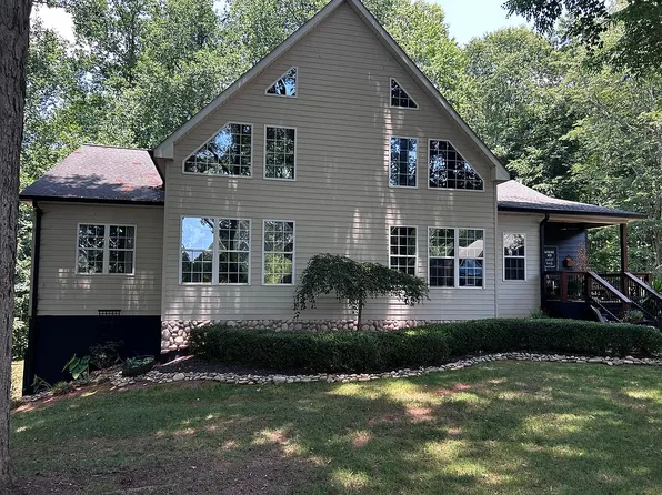 613 Perry Rd, Troutman, NC 28166