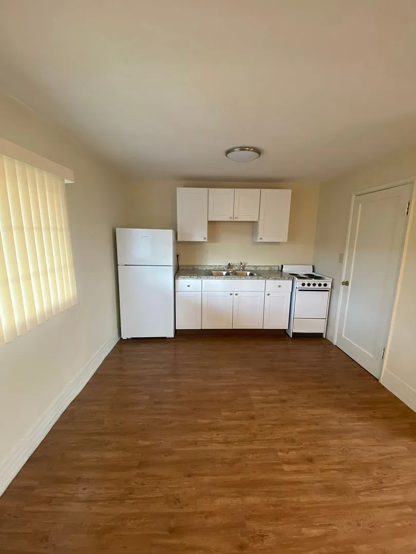 Oregon Trail Apartments — Photo 4