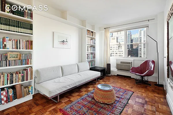 Sold by Compass | media 25