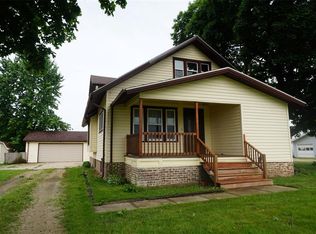 1001 N Maple St, Monticello, IA 52310