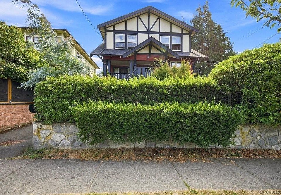 1st image of 307 Moss St #2