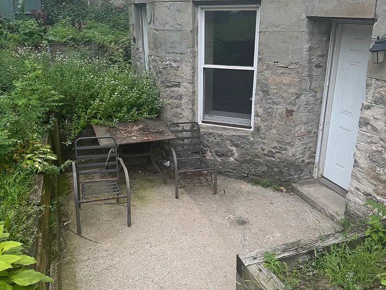 275 S Plymouth Ave #10 — Photo 8