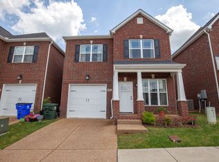 802 Indian Ridge Cir, White House, TN 37188