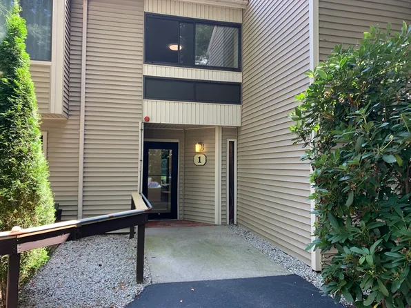 1 Thayer Pond Dr #3, Oxford, MA 01540