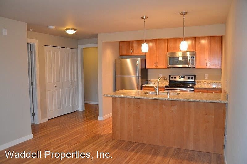 1st image of 421 Kirkland Ave APT 401