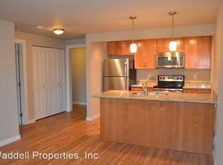 421 Kirkland Ave APT 401, Kirkland, WA 98033