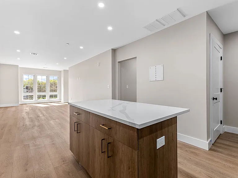 The Block at 22 Everett St — Photo 6