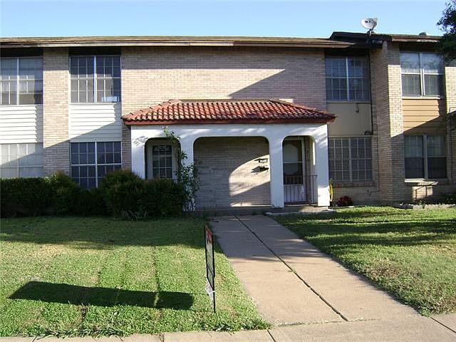 1st image of 2814 Patricia Ln