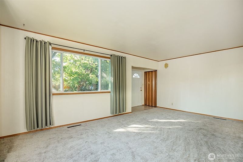 5th image of 504 504.5 N Sampson Street #1 & 2