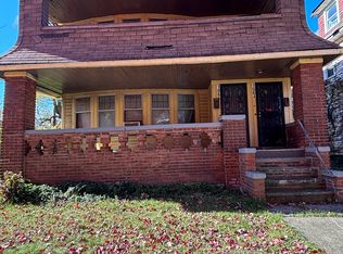 1064 Carlyon Rd, East Cleveland, OH 44112