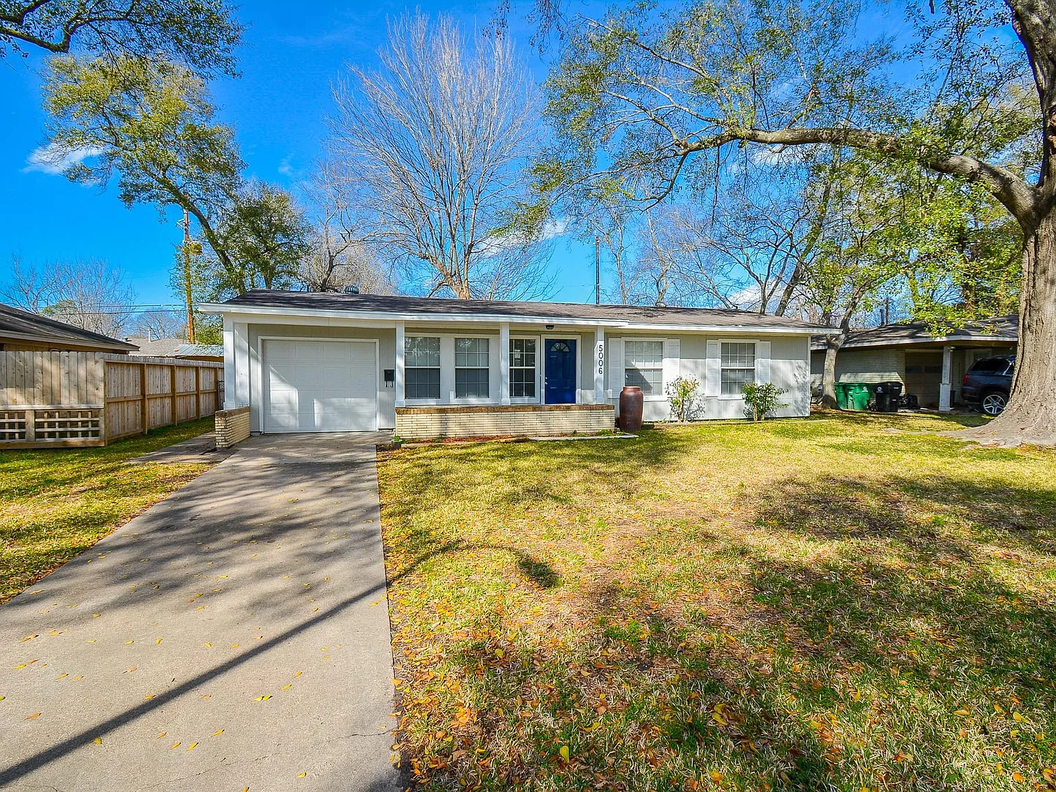 3 bed, 1.0 bath, 936 sqft, $1,795 — Photo 3