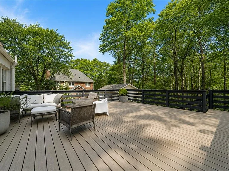 578 Montgomery Ferry Rd NE — Photo 31