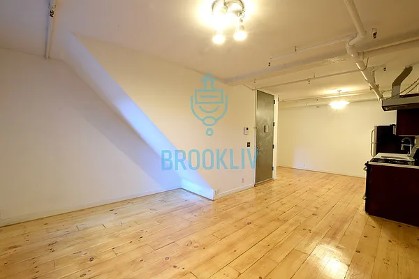 Rented by null | media 26