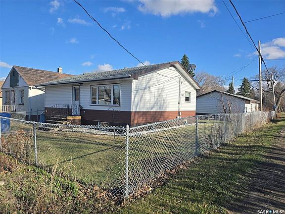 5th image of 517 Nina STREET