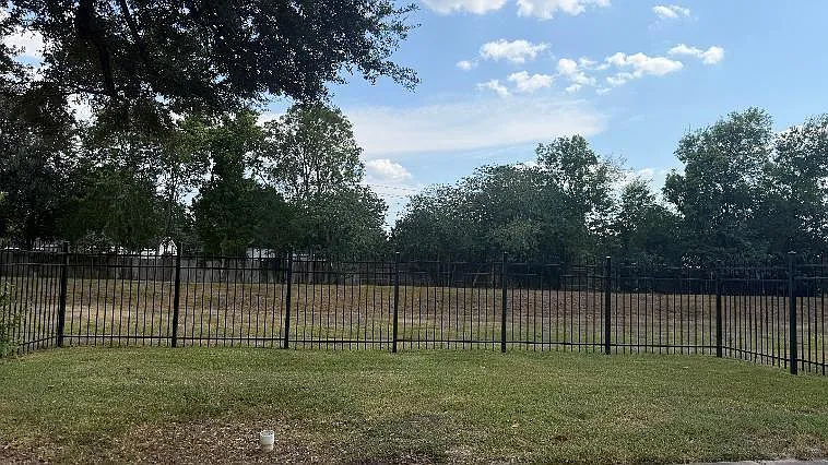 3 bed, 2.0 bath, 1264 sqft, $1,600 — Photo 4