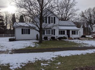 442 Hanover St, Hubbardston, MI 48845