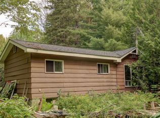 182 Old School House Rd, Huntsville, ON P1H 2J4
