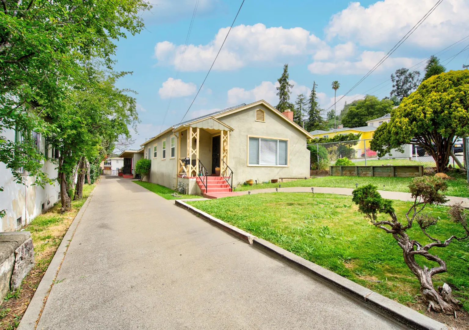 Spacious & Freshly Updated 3-Bedroom, 2-Bathroom Oakland Home | Off-Street Parking & Paid Utilities — Photo 1