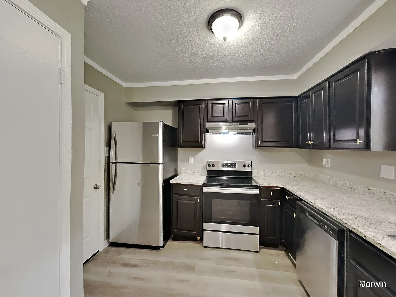 3 bed, 2.0 bath, 1524 sqft, $1,405 — Photo 3