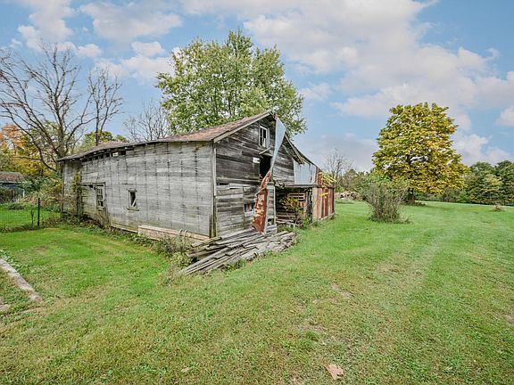 5th image of 2401 E Home Rd