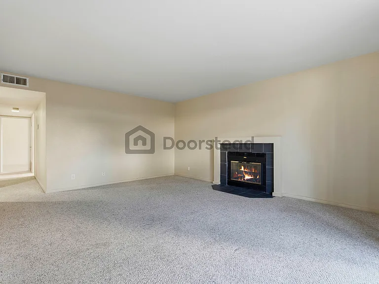 1318 B St #102 — Photo 17