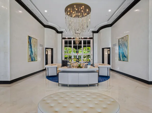 1063 Hillsboro Mile #303, Hillsboro Beach, FL 33062
