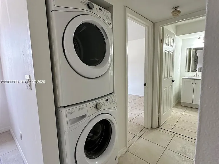 9607 SW 138th Ave #TC2R — Photo 17