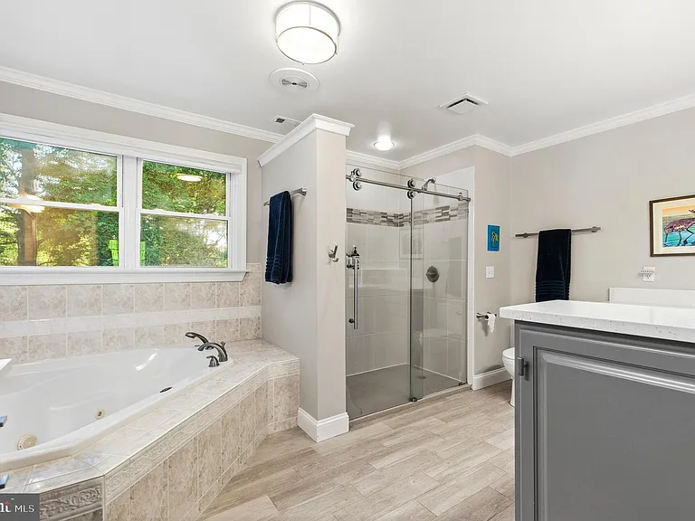 11203 Dancer Ct — Photo 31