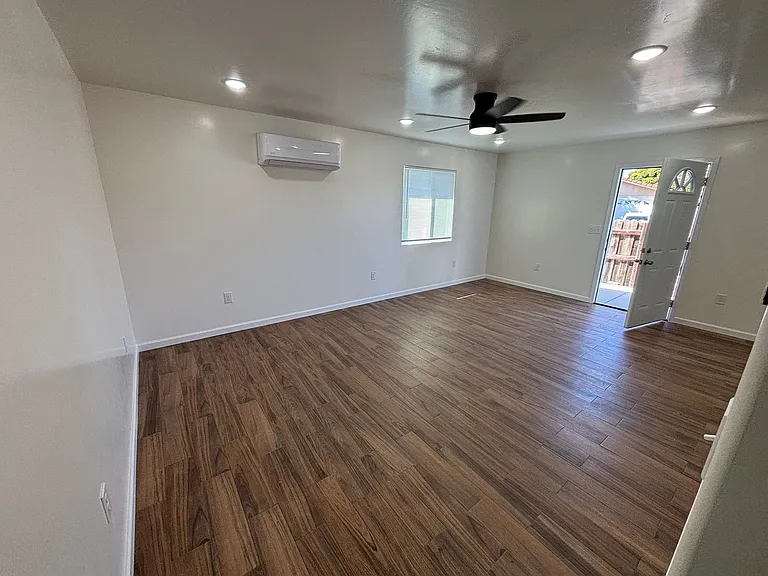 504 E Playa Blanca Ct #B — Photo 3
