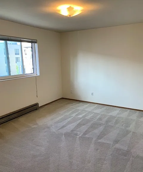 721 Nob Hill Ave N — Photo 9