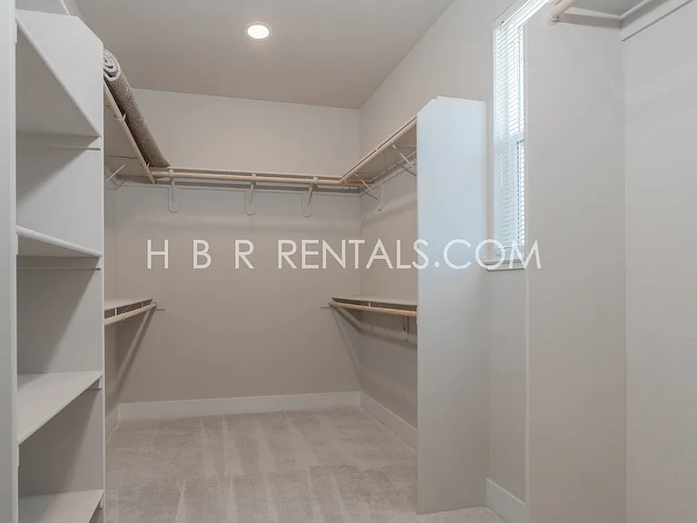 2534 Ottawa Ave — Photo 26