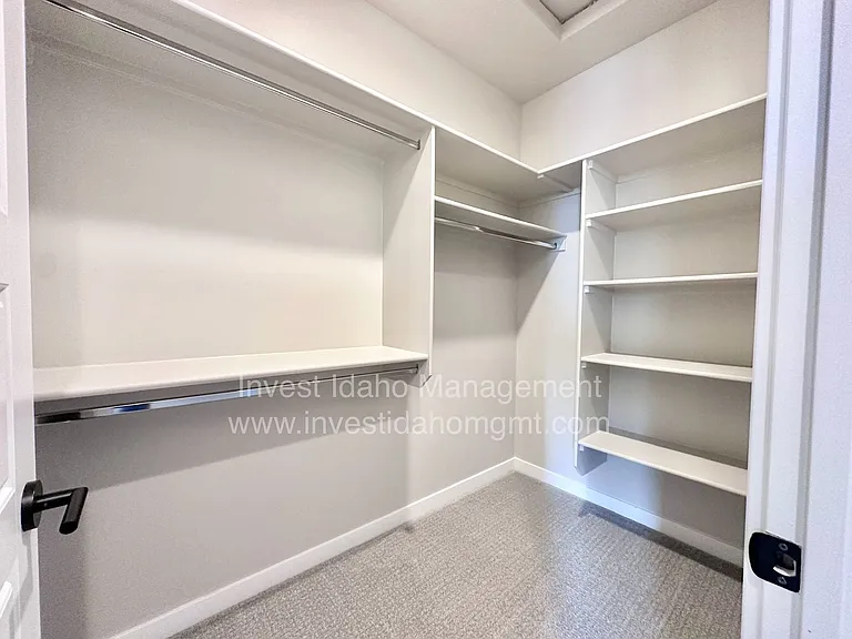 373 N Stone Canyon Ln — Photo 23