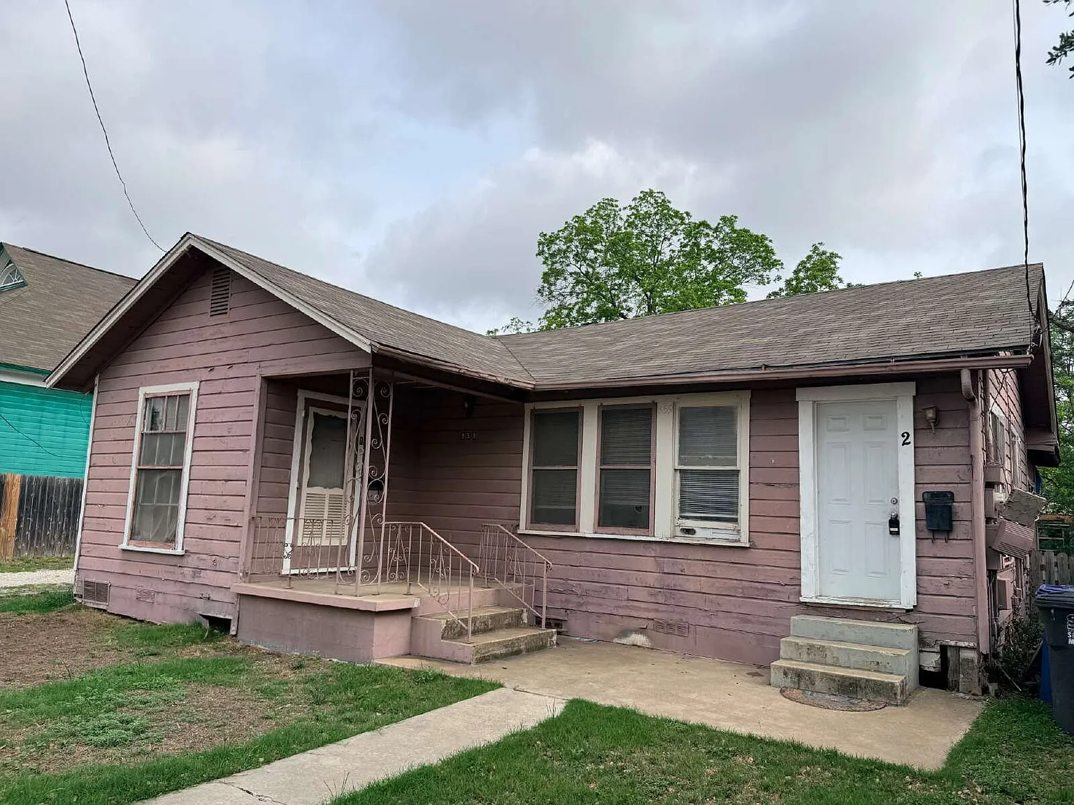 1 bed, 1.0 bath, $750 — Photo 2