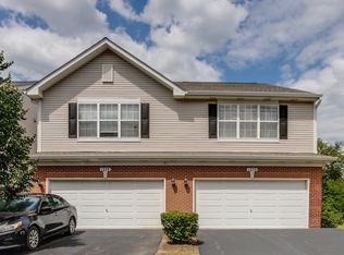 1270 W Oriole Ct, Round Lake, IL 60073