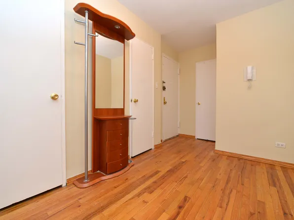 3235 Emmons Avenue image 1 of 9