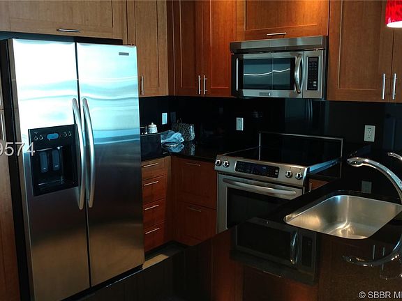 2nd image of 315 NE 3rd Ave APT 1209