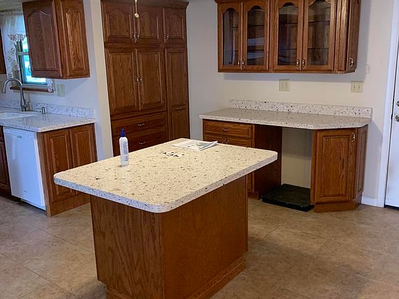 5th image of 18018 N Willowbrook Dr