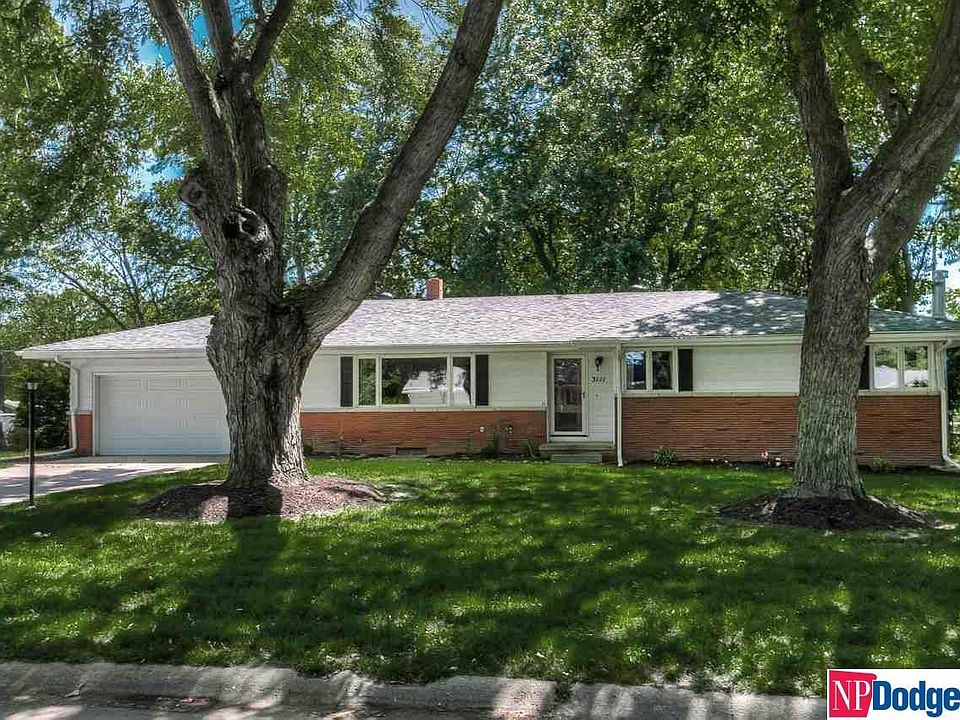 1st image of 3111 S 105th Ave