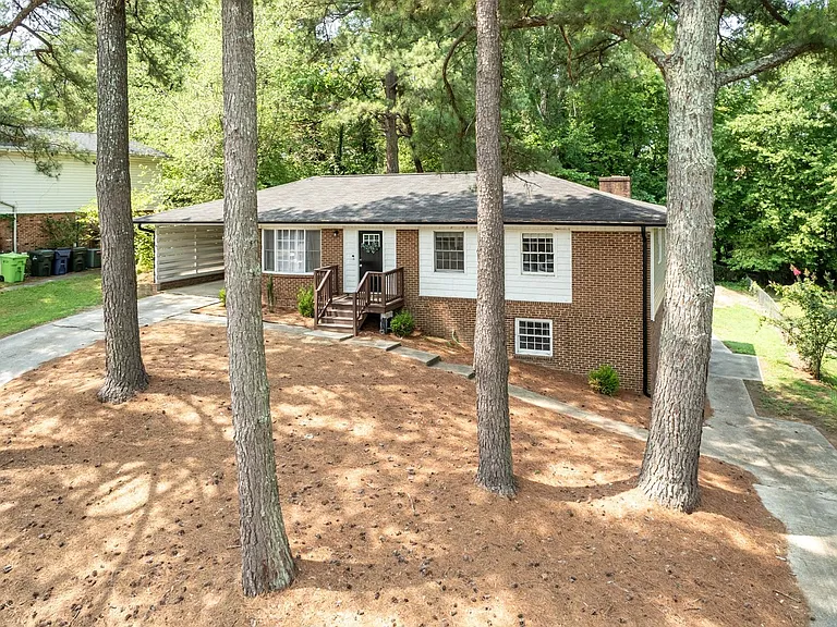 2212 Foxtrot Rd — Photo 2