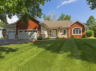 1070 Bluff Pass N, Chaska, MN 55318