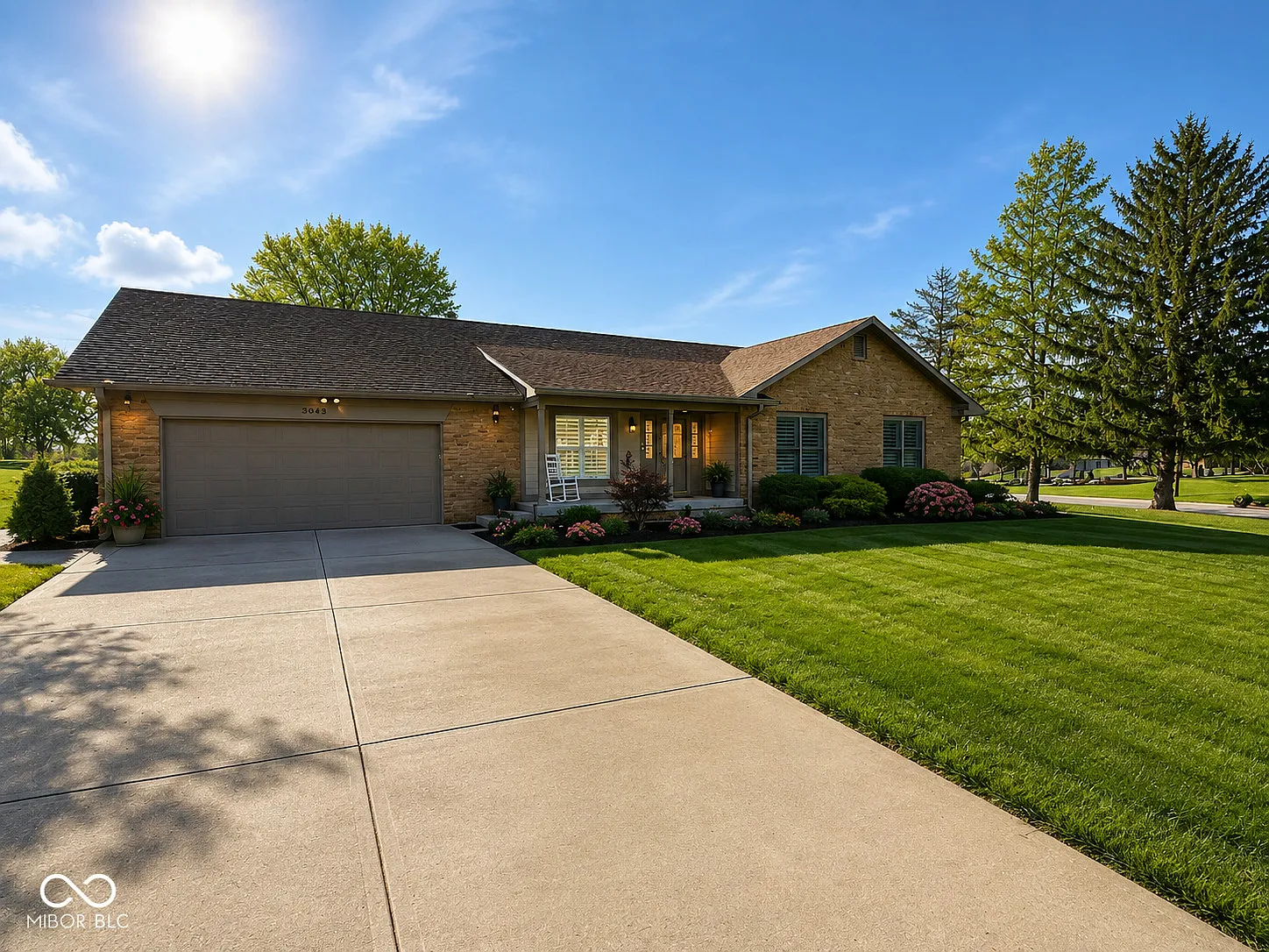 3 bed, 2.5 bath, 1947 sqft, $2,700 — Photo 1