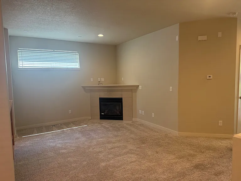 10722 SE 75th Ave — Photo 5