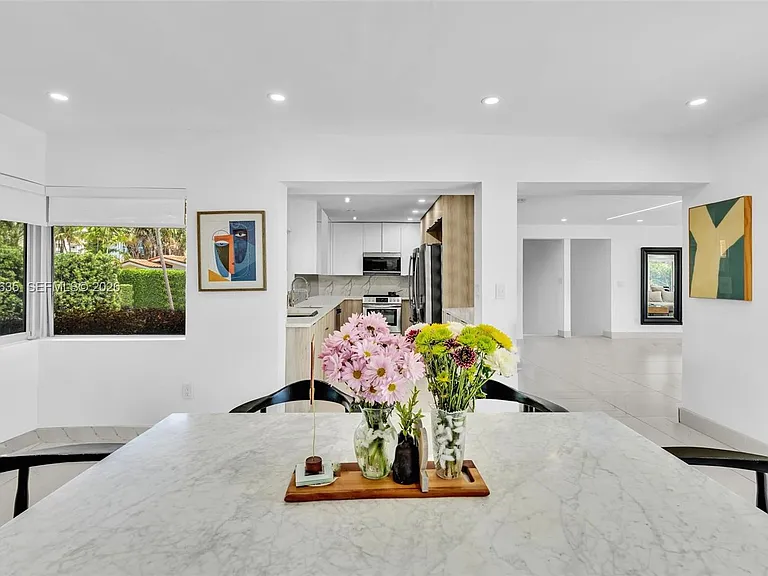 9257 Bay Dr — Photo 14