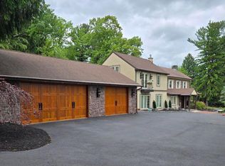 459 Mount Penn Rd, Reading, PA 19607