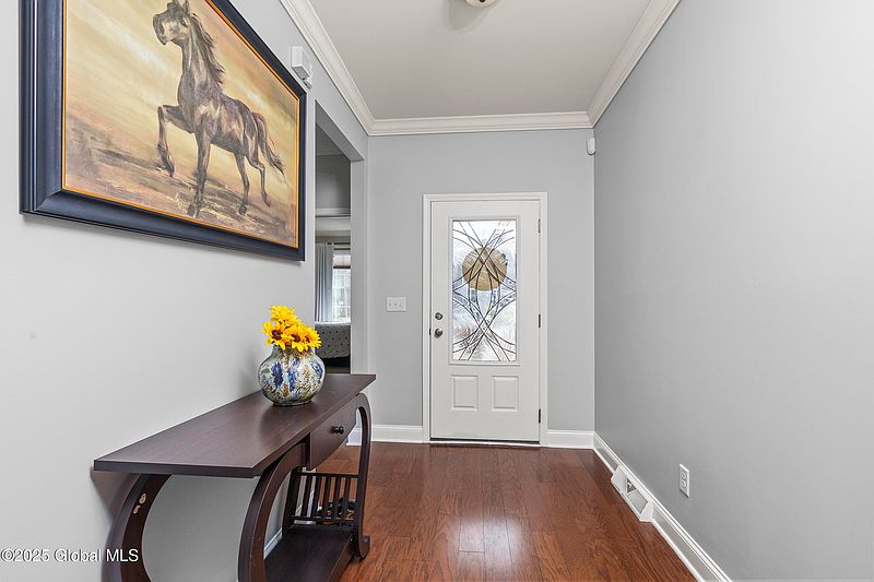 5th image of 12 Highcroft Court
