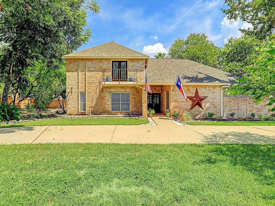 1st image of 1315 Briar Bayou Dr