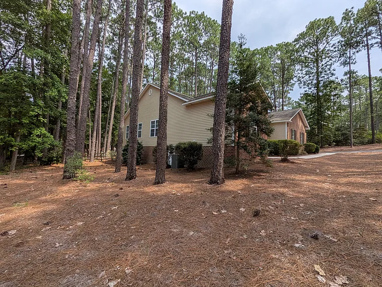 475 Crestview Rd — Photo 50
