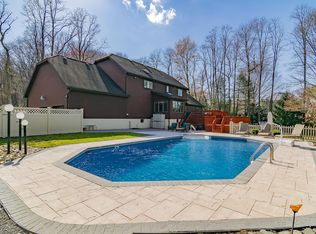 32 Van Brackle Rd, Holmdel, NJ 07733