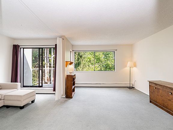 4th image of 830 E 7th Ave #302